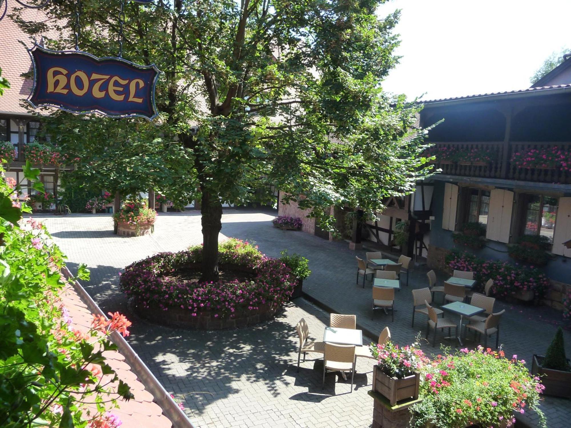 Hotel Restaurant Père Benoît 3*